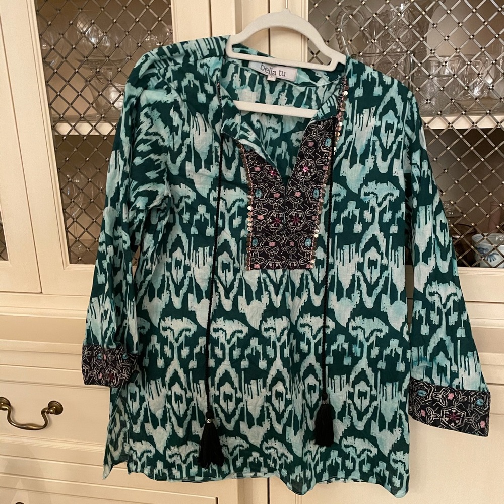 Bella tu tunic blouse